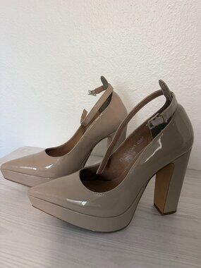✨ Classic Nude Patent Platform Heels ✨